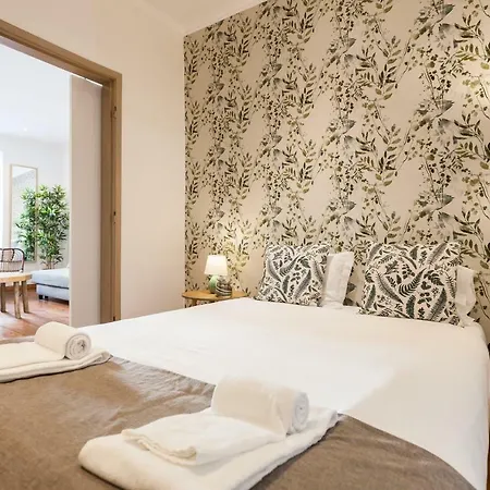 Liberty Duplex Three-bedroom - By Lu Holidays Lisbon