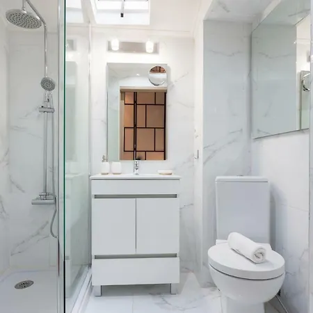 Liberty Duplex Three-bedroom - By Lu Holidays Apartment Lisbon