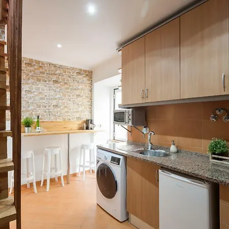 Liberty Duplex Three-bedroom - By Lu Holidays Apartment *