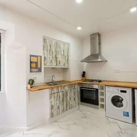 Liberty Duplex Three-bedroom - By Lu Holidays