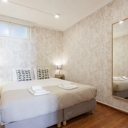 Liberty Duplex Three-bedroom - By Lu Holidays Apartment