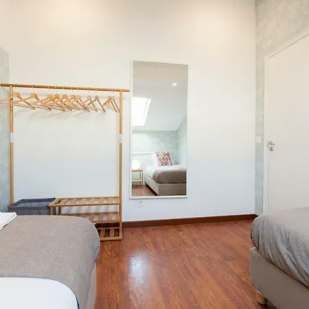 Liberty Duplex Three-bedroom - By Lu Holidays Lisbon