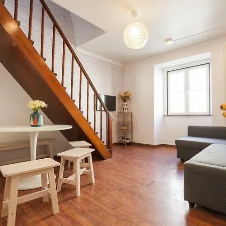 Liberty Duplex Three-bedroom - By Lu Holidays * Lisbon